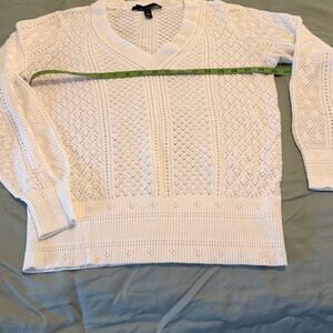 White House Black Market Textured White V-Neck Sweater